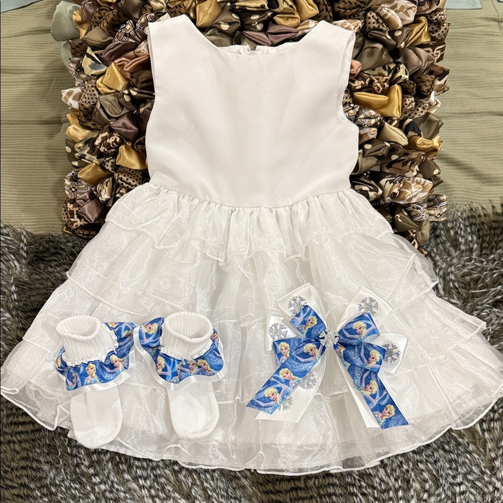 Kids dress size 12-18 months with Frozen Elsa ribboned socks & bow price is firm